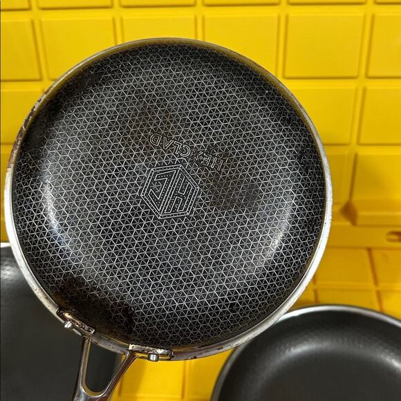 HEXCLAD 3 Piece Nonstick Stainless Steel Frying Pan Set 8,10 12” $400 - Picture 7 of 7